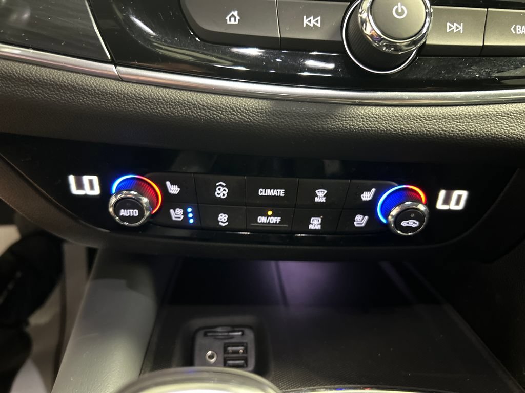 Used 2020 Buick Enclave Premium w/ Surround and Sites Package FWD image 17