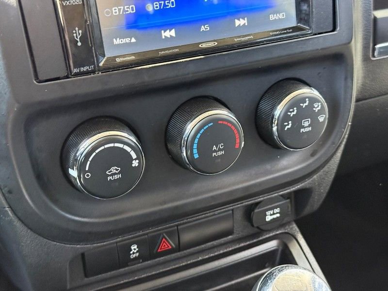 Used 2014 Jeep Patriot Sport FWD image 28