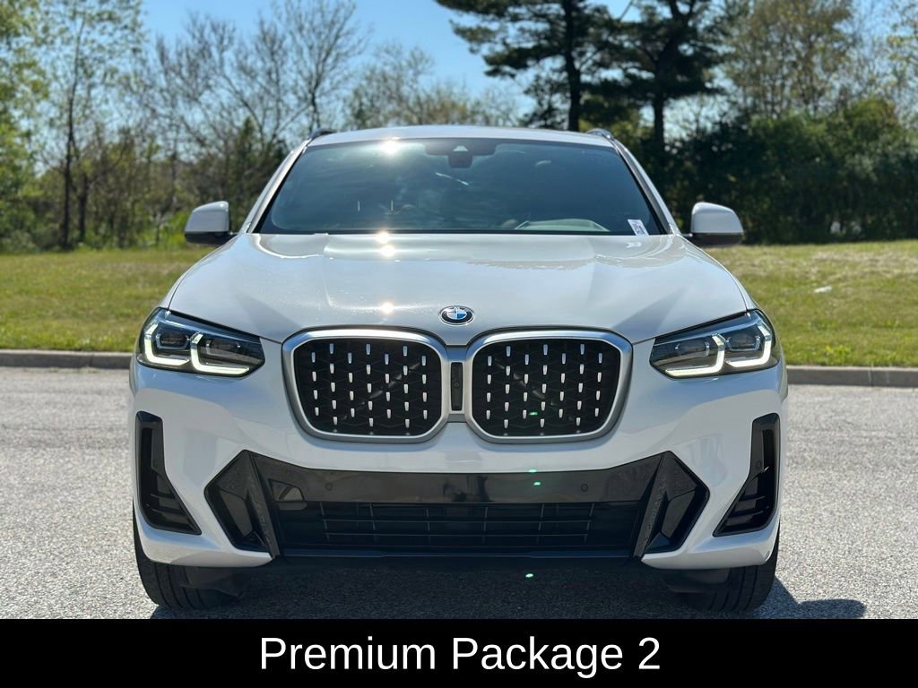 Used 2022 BMW X4 xDrive30i w/ M Sport Package 2 AWD/4WD image 2