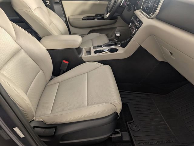 Used 2022 Kia Sportage Nightfall Edition w/ Nightfall Fwd Premium Package image 32
