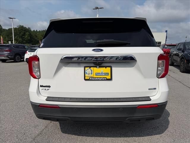 Used 2020 Ford Explorer XLT w/ Comfort Package AWD/4WD image 12