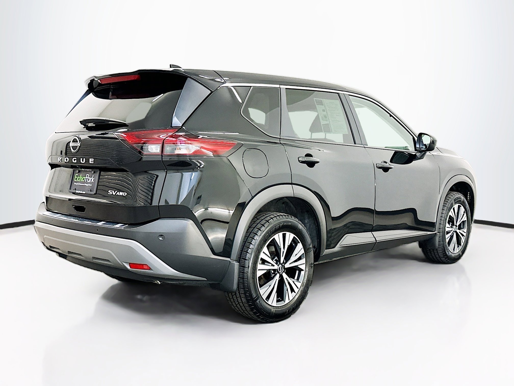 Used 2023 Nissan Rogue SV AWD/4WD image 9