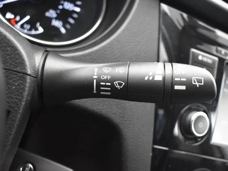 Used 2022 Nissan Rogue Sport S AWD/4WD image 26