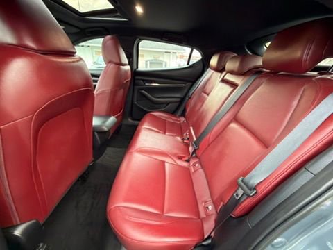 Used 2023 MAZDA MAZDA3 s image 24