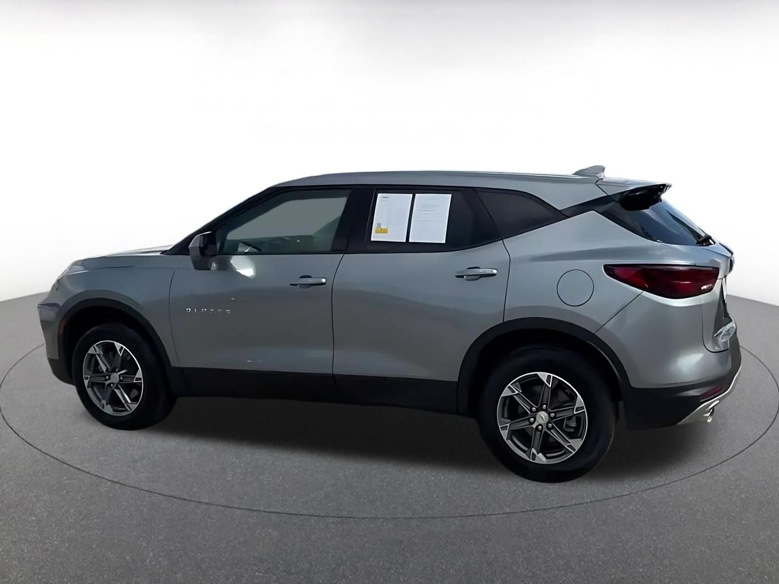 Used 2026 Chevrolet Blazer LT FWD image 8