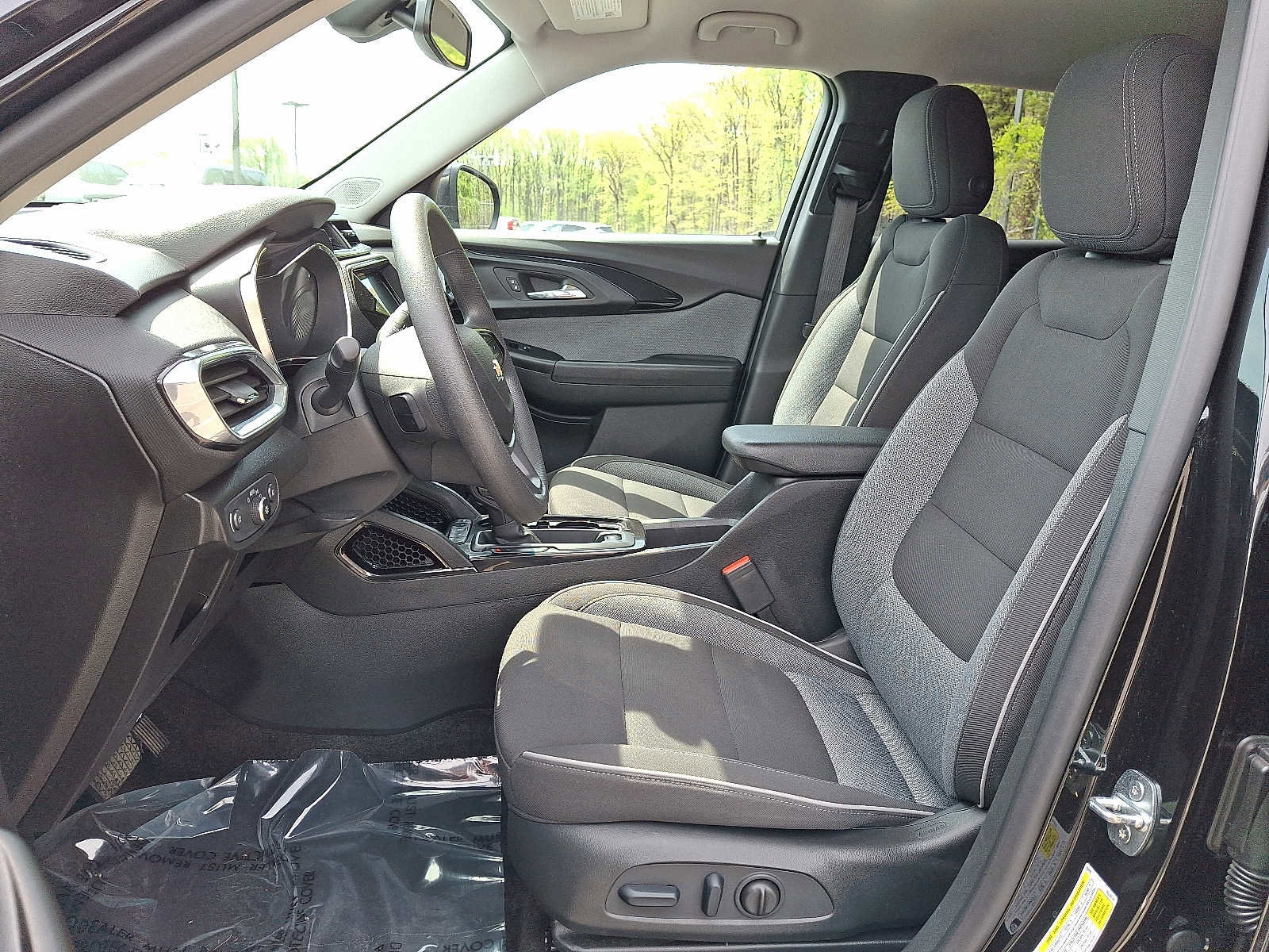 Used 2023 Chevrolet TrailBlazer LT w/ Convenience Package AWD/4WD image 14