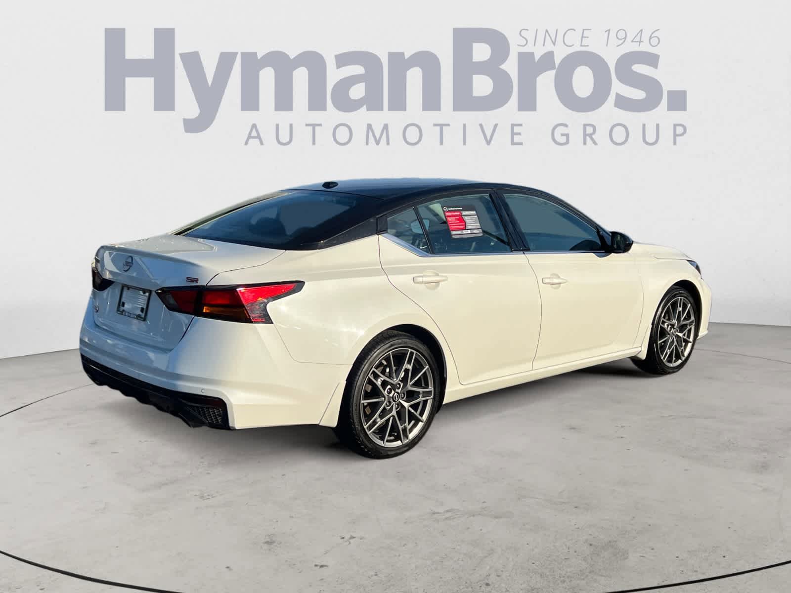 Certified 2025 Nissan Altima 2.5 SR FWD image 3