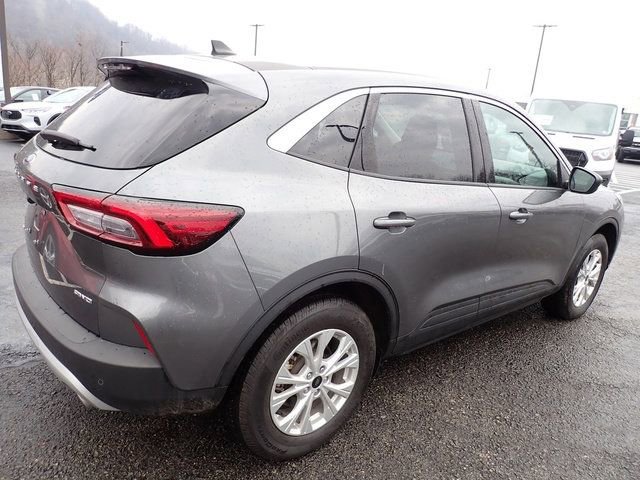 Certified 2024 Ford Escape Active w/ Tech Pack #1 image 9