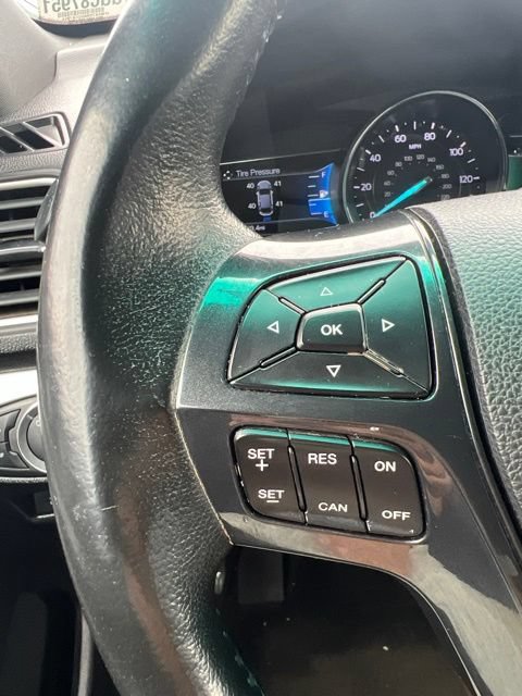 Used 2016 Ford Explorer XLT w/ Equipment Group 202A FWD image 12