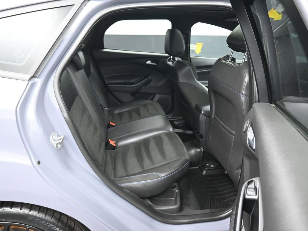 Used 2017 Ford Focus RS image 35