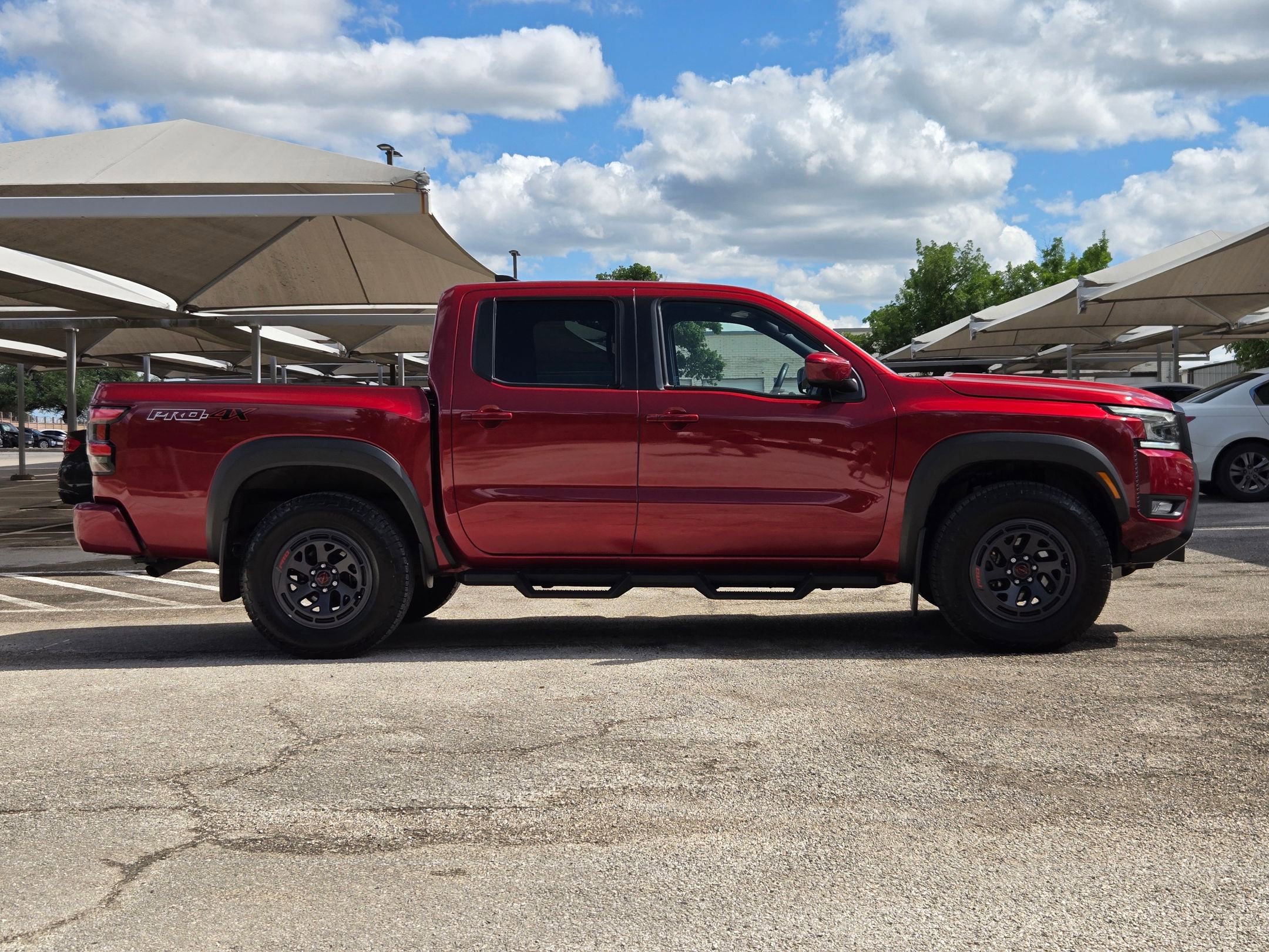 Used 2025 Nissan Frontier PRO-4X w/ Tow Package AWD/4WD image 3