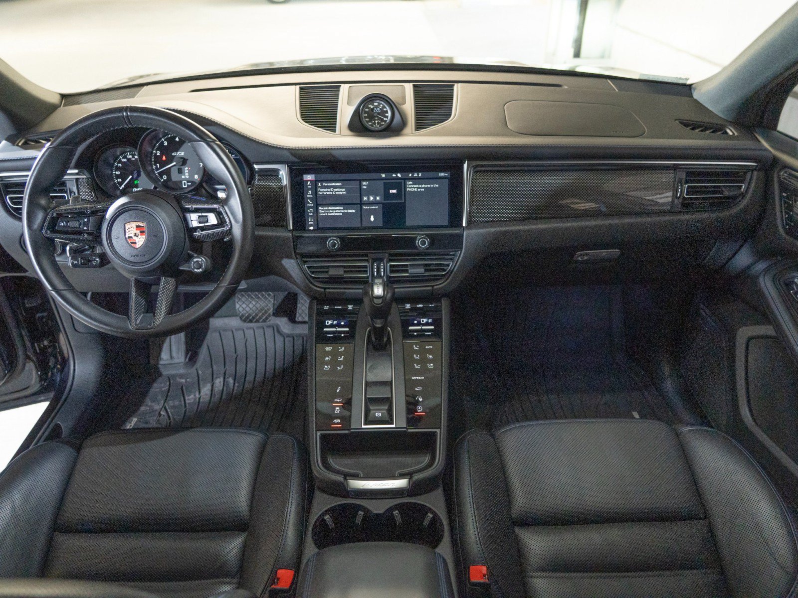 Certified 2024 Porsche Macan GTS AWD/4WD image 25