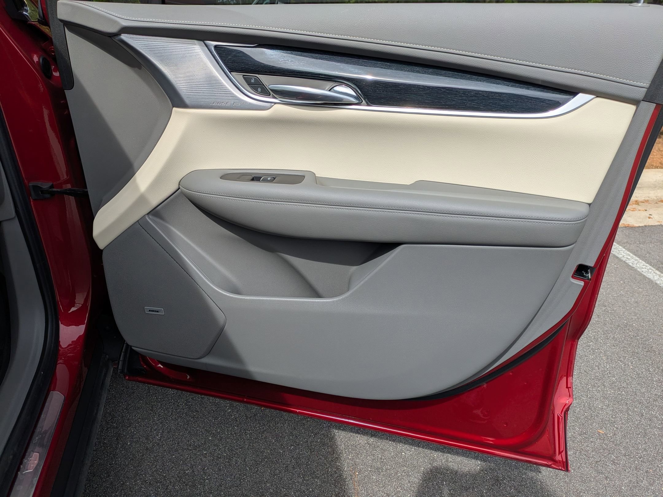 Used 2023 Cadillac XT6 Premium Luxury w/ Technology Package image 40