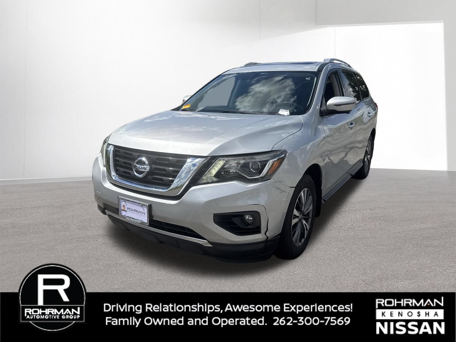 Used 2017 Nissan Pathfinder SL w/ SL Premium Package