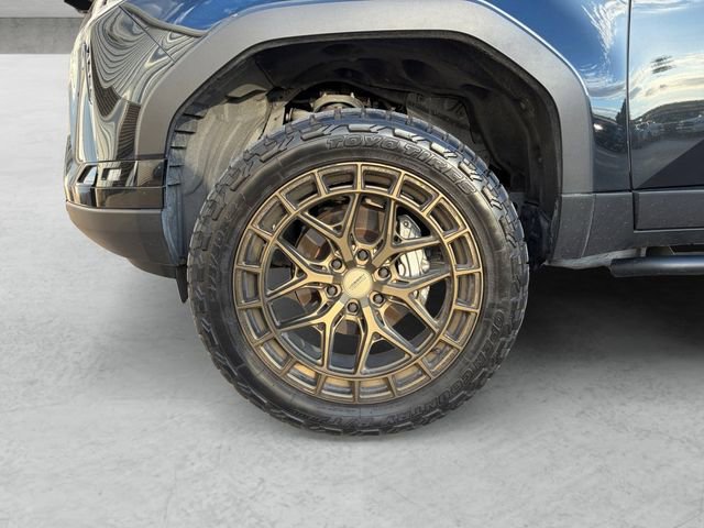 Used 2025 Lexus GX 550 w/ Accessory Package (32) image 23