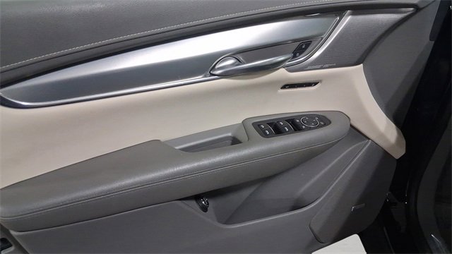 Used 2021 Cadillac XT5 Premium Luxury image 34