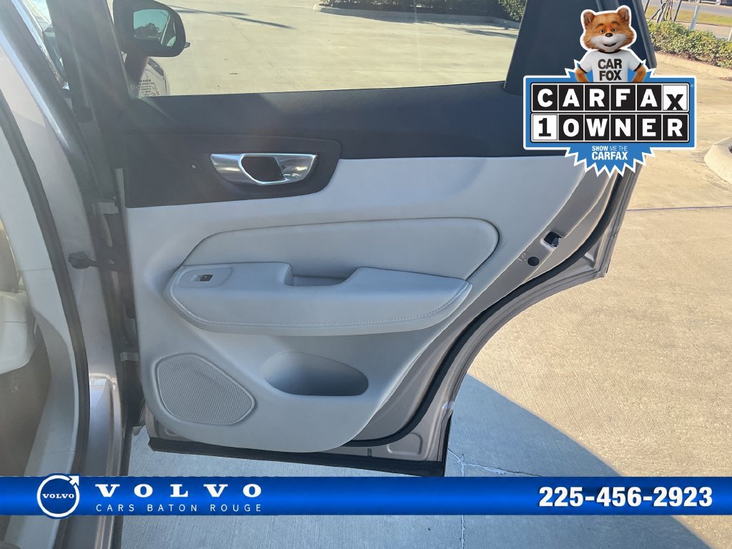 Used 2024 Volvo XC60 B5 Plus w/ Protection Package Premier AWD/4WD image 17