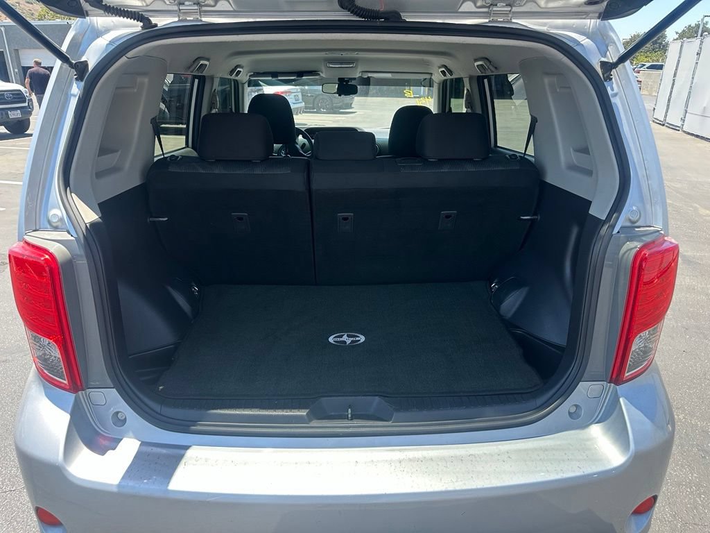 Used 2012 Scion xB FWD image 5