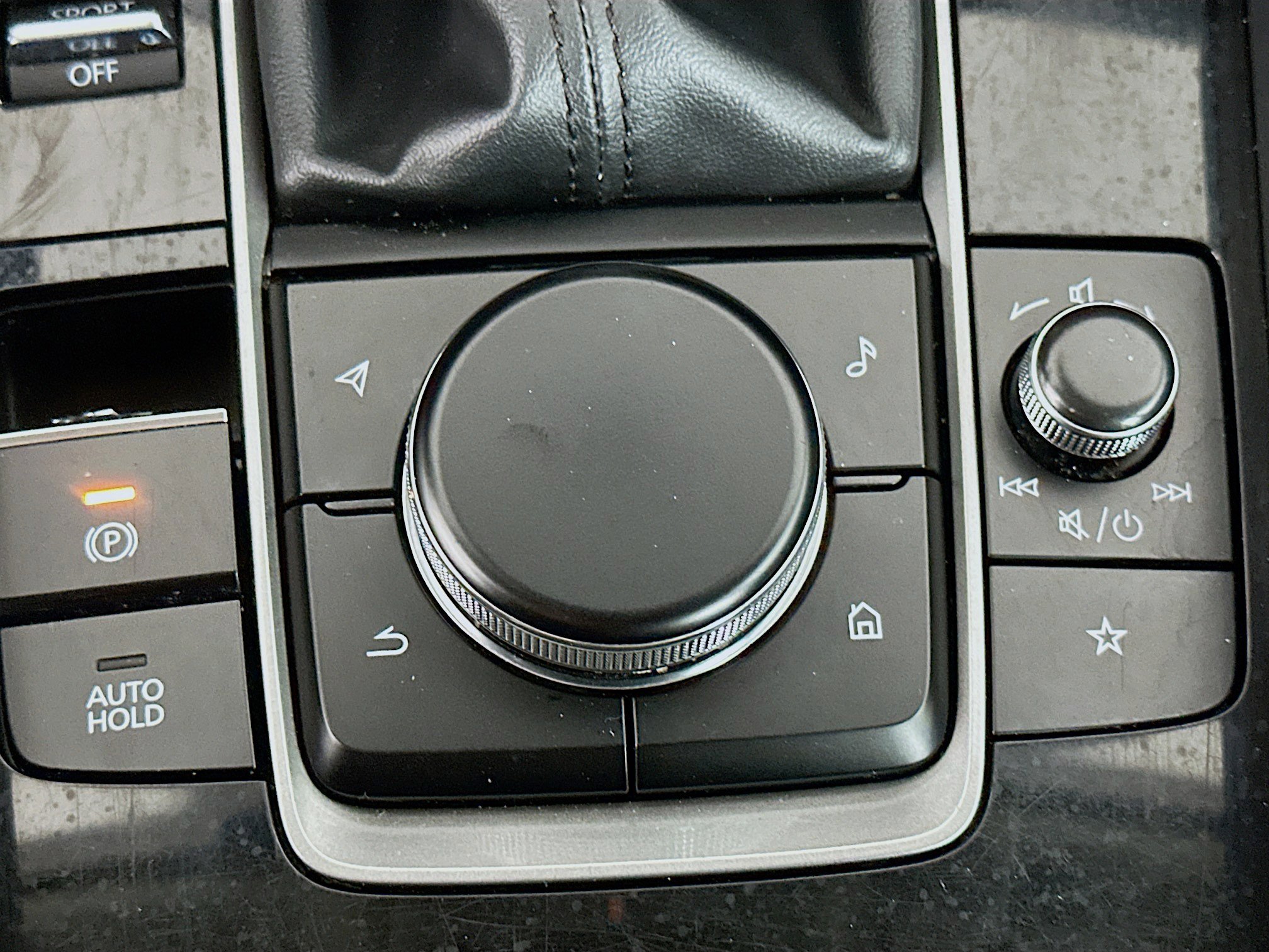 Used 2024 MAZDA MAZDA3 s FWD image 26
