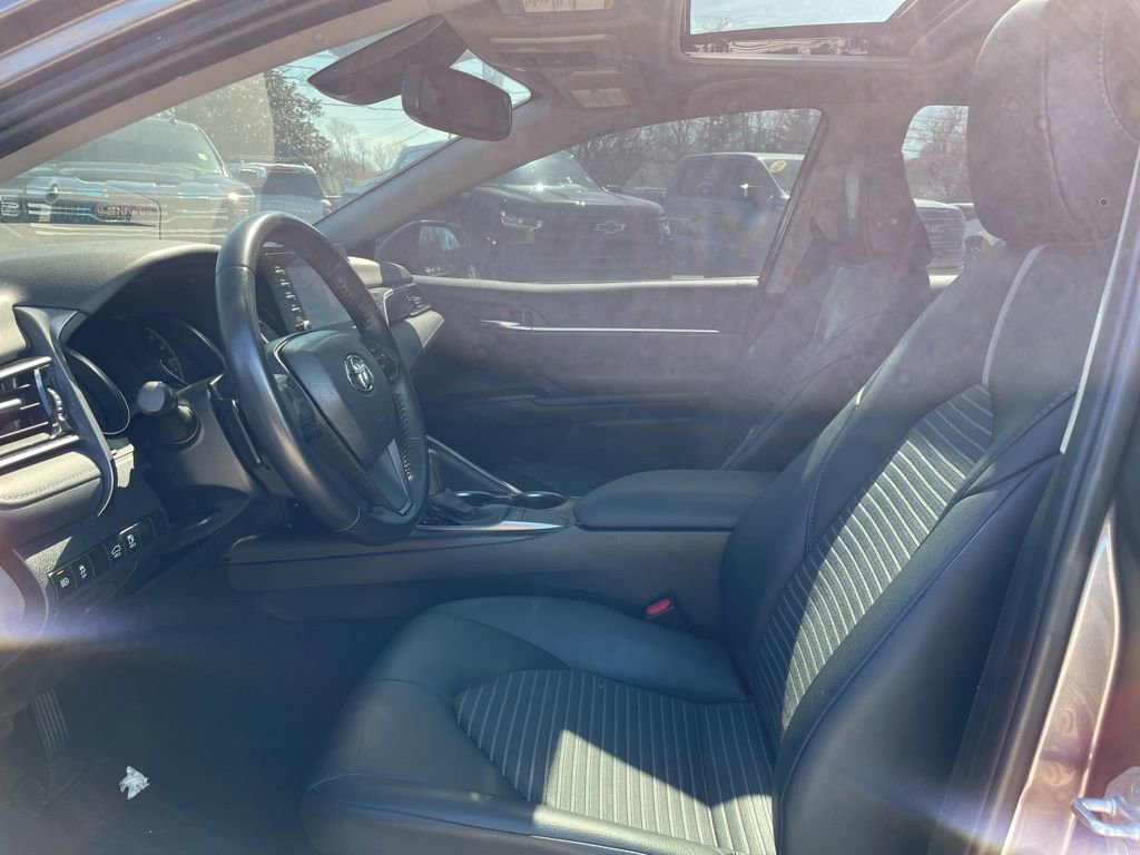 Used 2024 Toyota Camry SE w/ Convenience Package image 10