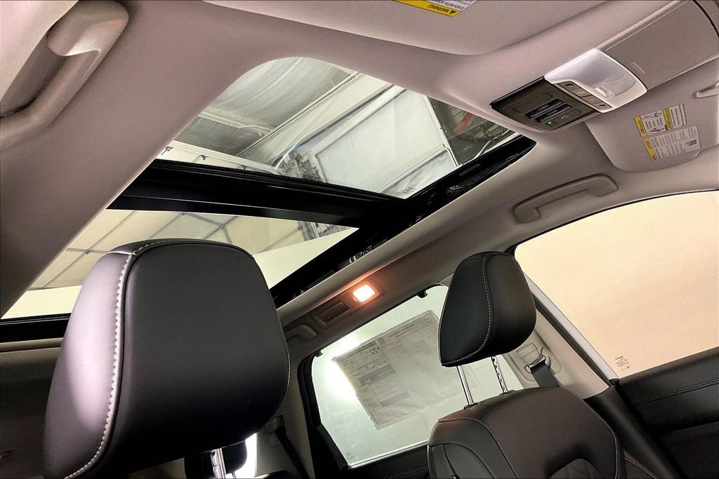 New 2026 Nissan Pathfinder Platinum w/ Cargo Package image 22