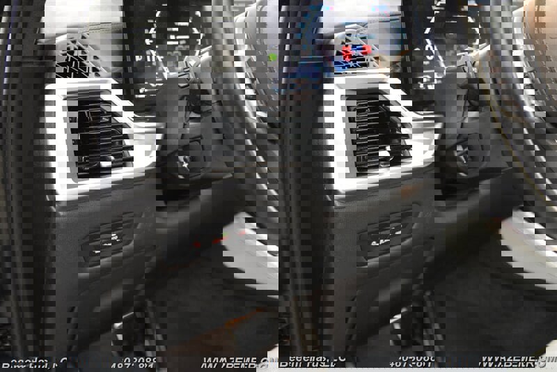 Used 2024 BMW X5 xDrive40i w/ M Sport Package image 27