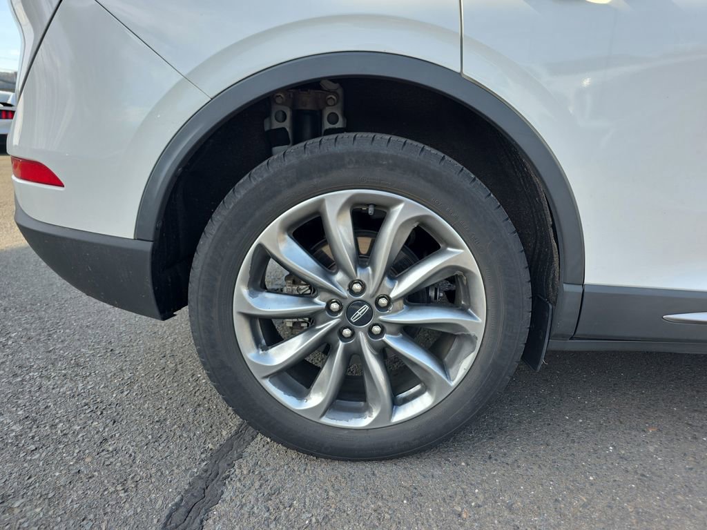 Used 2021 Lincoln Corsair AWD w/ Premium Package image 12