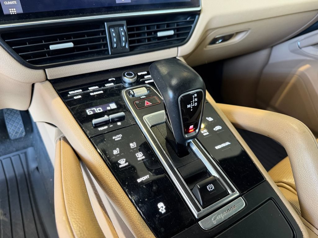 Certified 2020 Porsche Cayenne AWD/4WD image 21