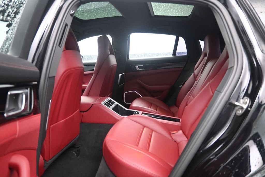 Used 2019 Porsche Panamera 4 AWD/4WD image 30