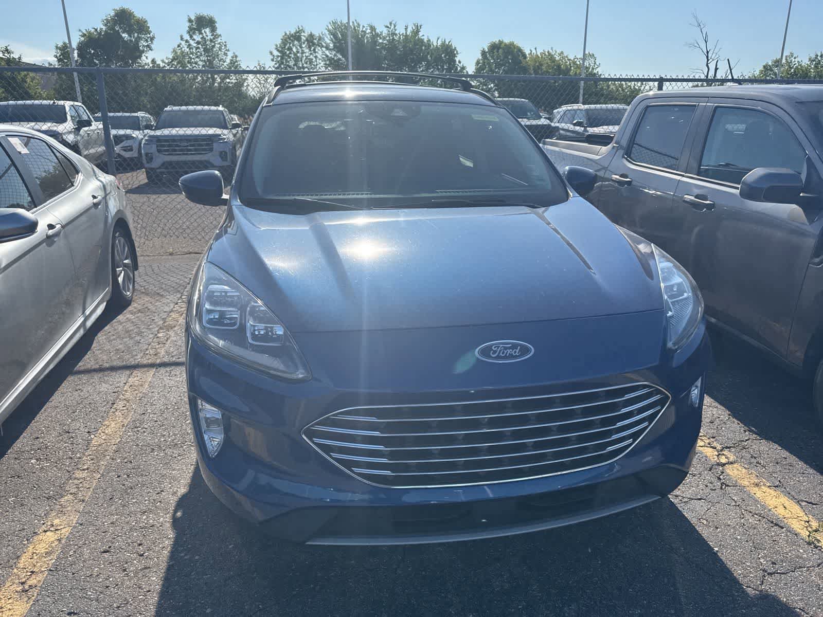 Used 2022 Ford Escape Titanium w/ Titanium Premium Package FWD image 18