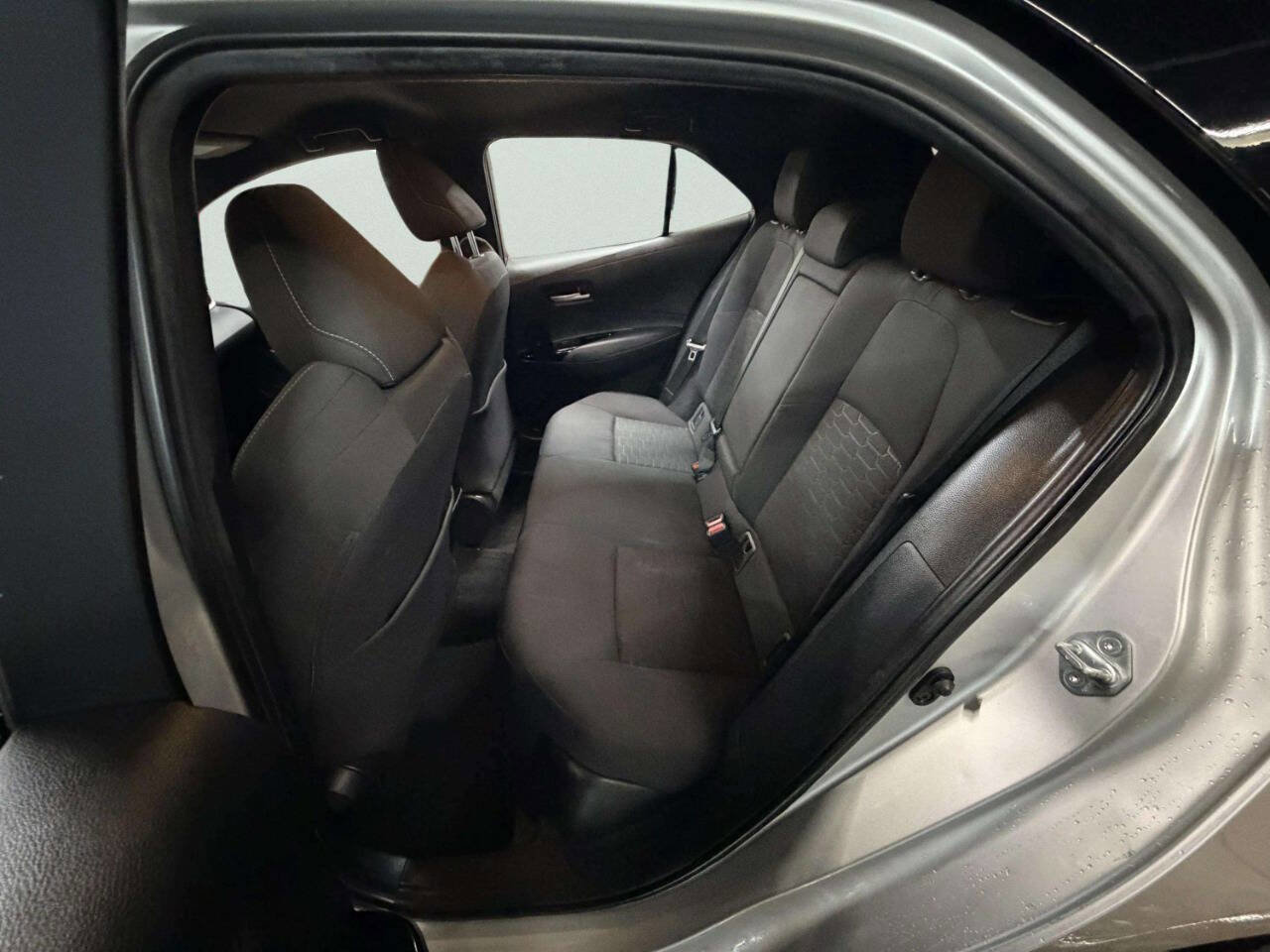 Used 2021 Toyota Corolla SE FWD image 18