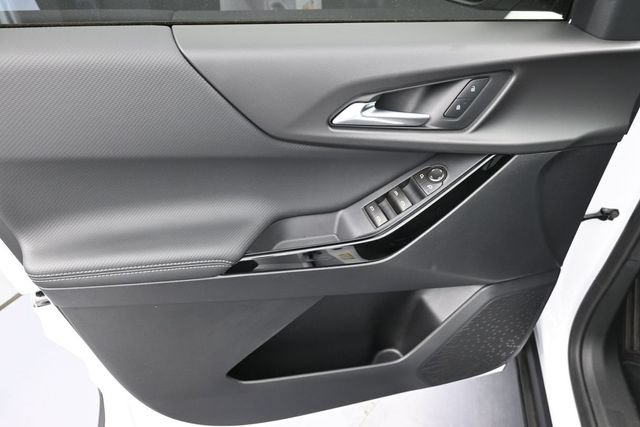 New 2026 Chevrolet Equinox LT w/ Safety and Technology Package FWD image 19
