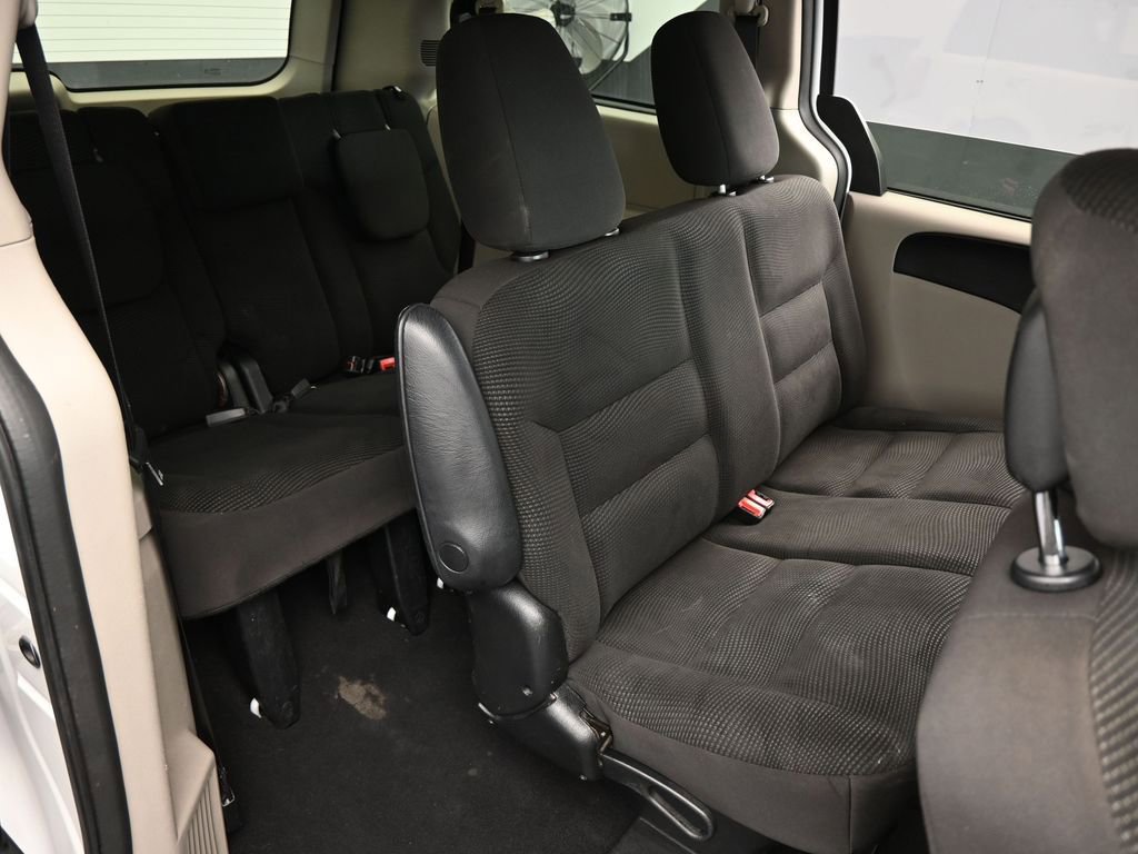 Used 2020 Dodge Grand Caravan SE image 31