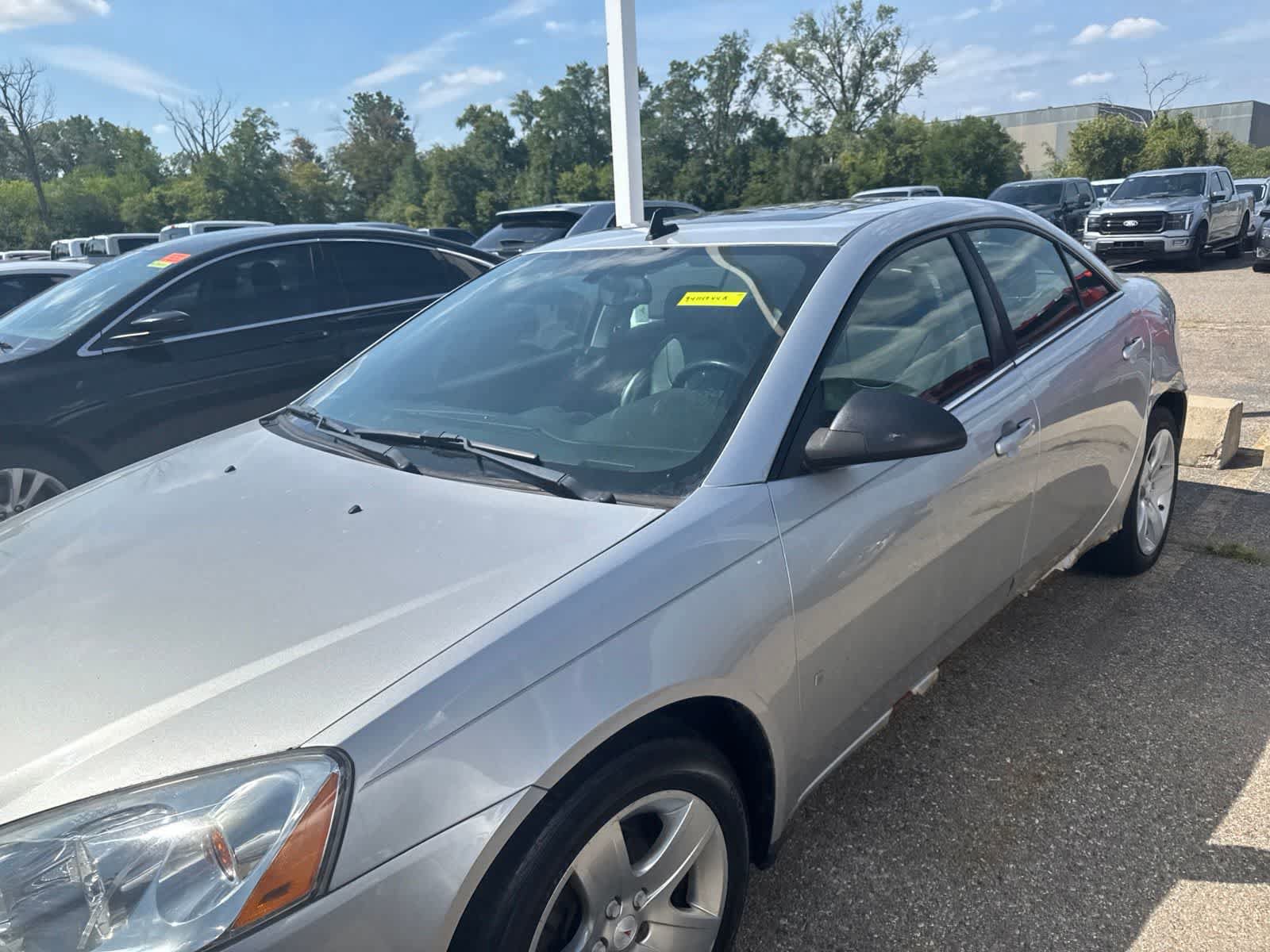 Used 2009 Pontiac G6 Sedan w/ Sun And Sound Package FWD image 19