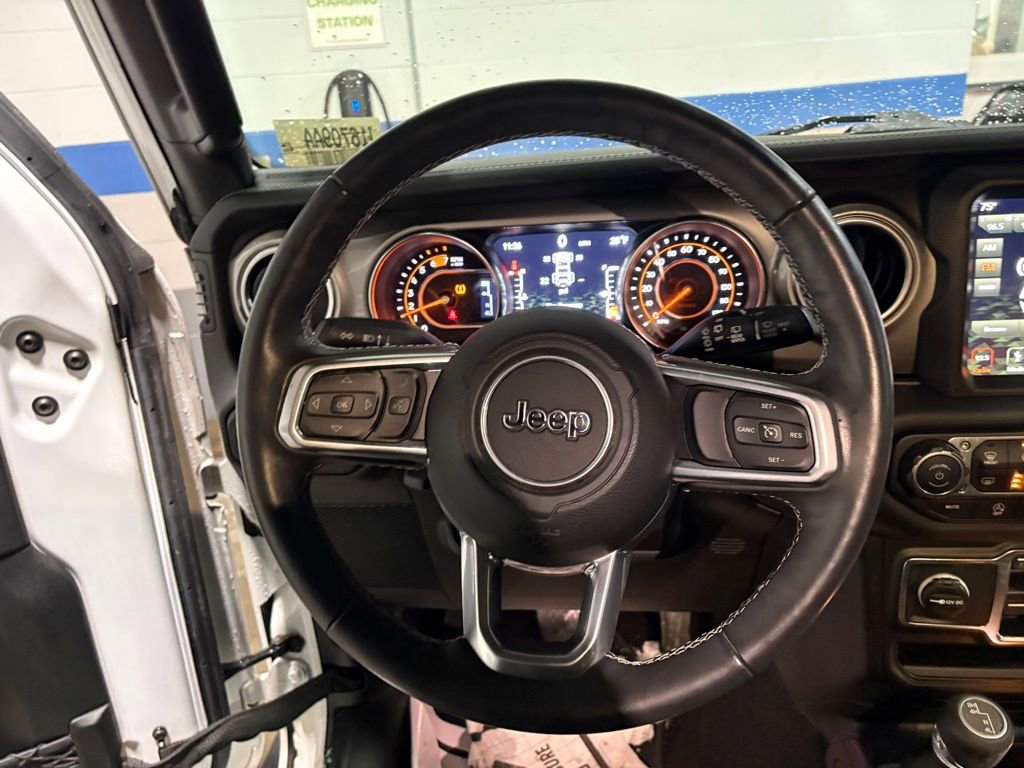 Used 2019 Jeep Wrangler Unlimited Sahara image 12