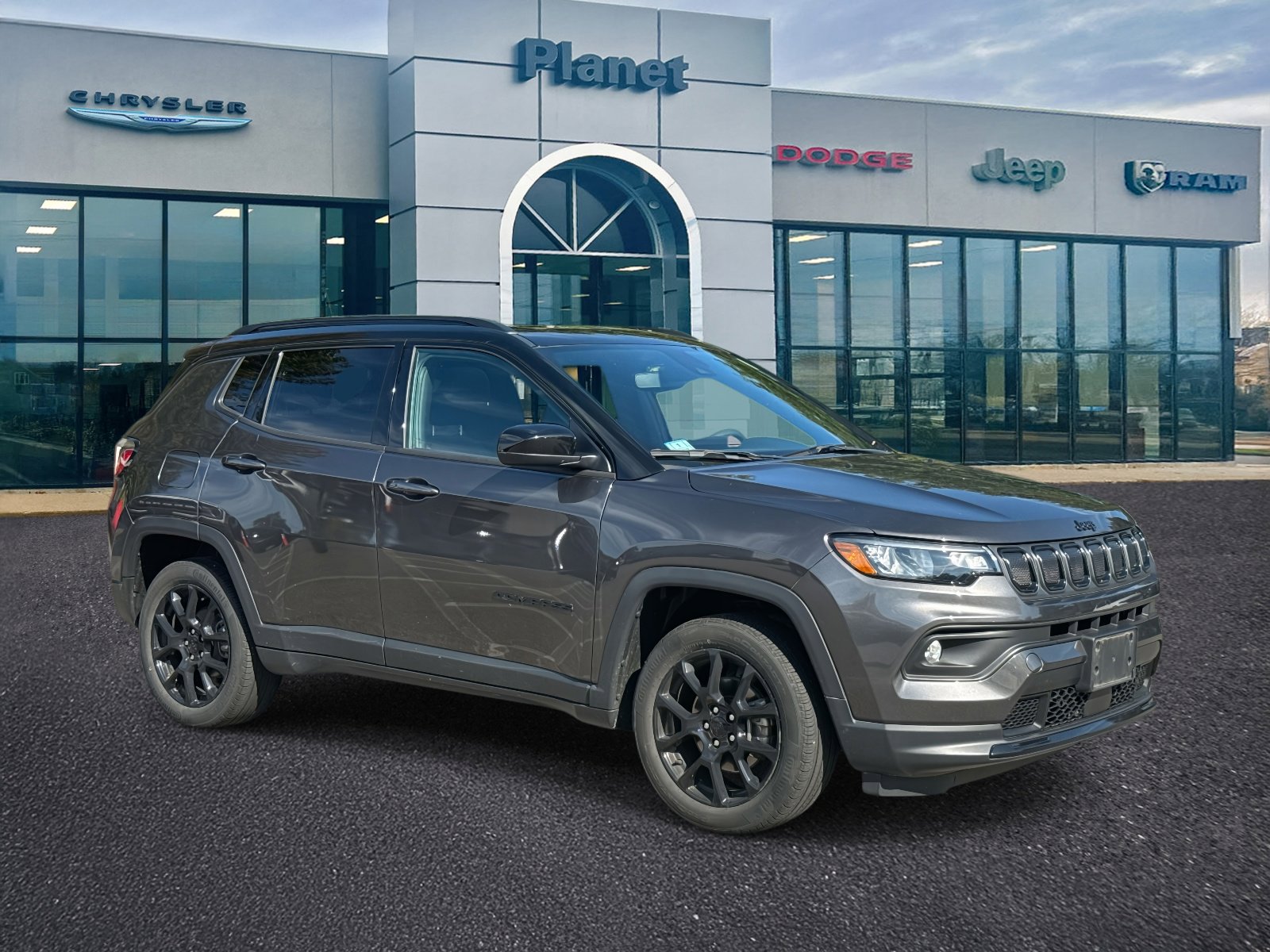 Used 2022 Jeep Compass Latitude w/ Sun and Sound Group