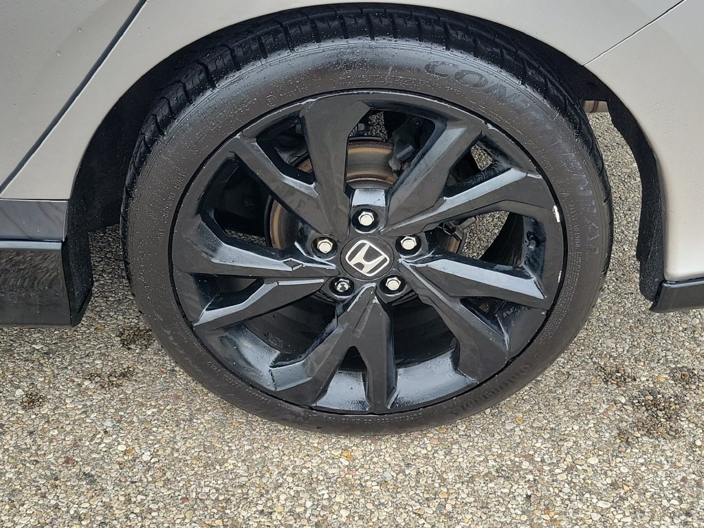 Used 2017 Honda Civic Sport image 5