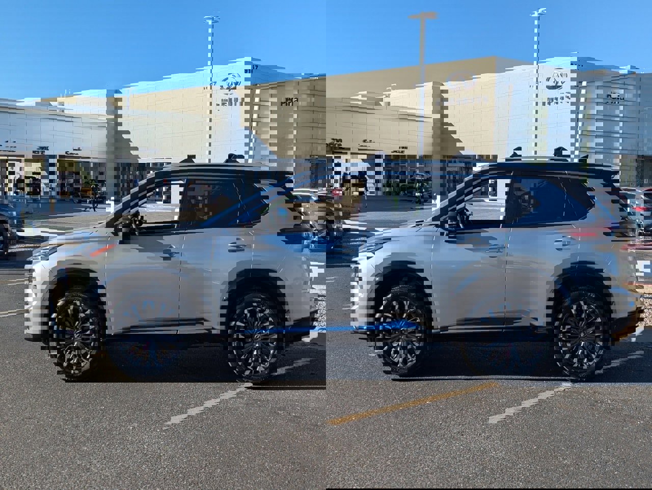 Certified 2025 Nissan Rogue Platinum image 3