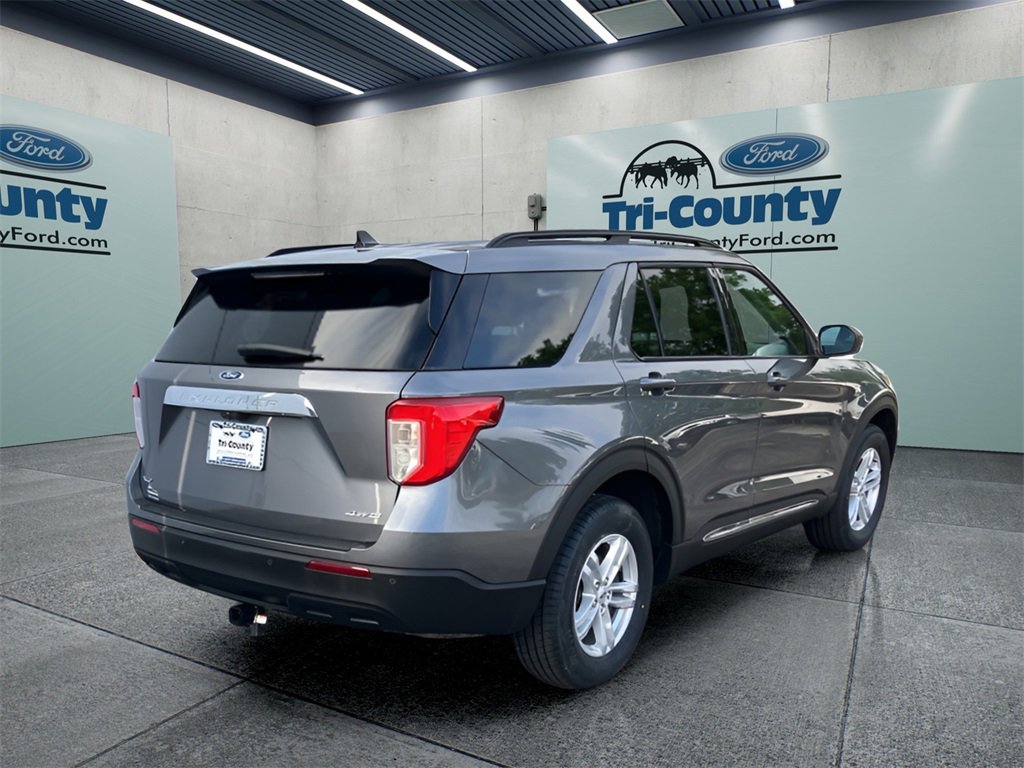 Used 2022 Ford Explorer XLT image 7