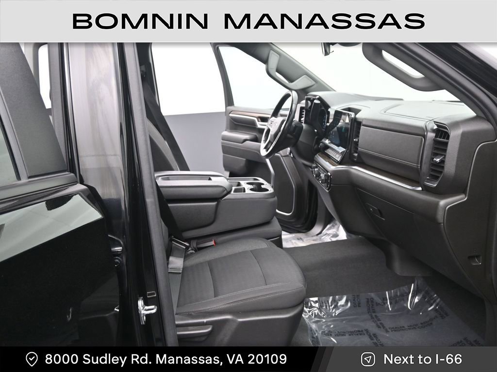 Used 2022 Chevrolet Silverado 1500 RST image 9