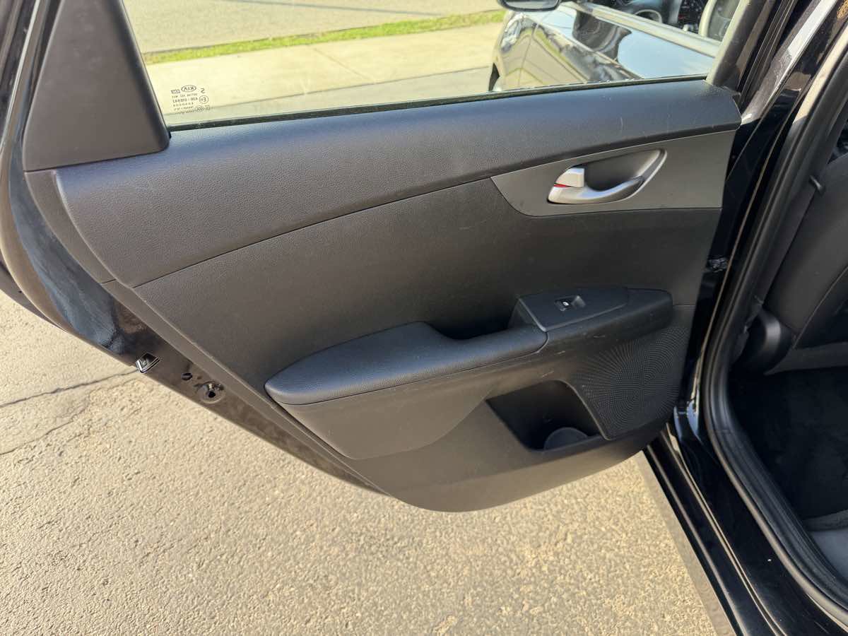 Used 2020 Kia Forte LXS image 14