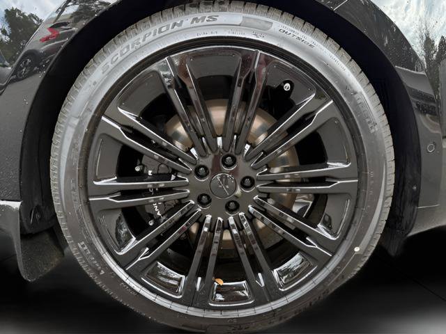 New 2026 Land Rover Range Rover Long Wheelbase Autobiography image 10