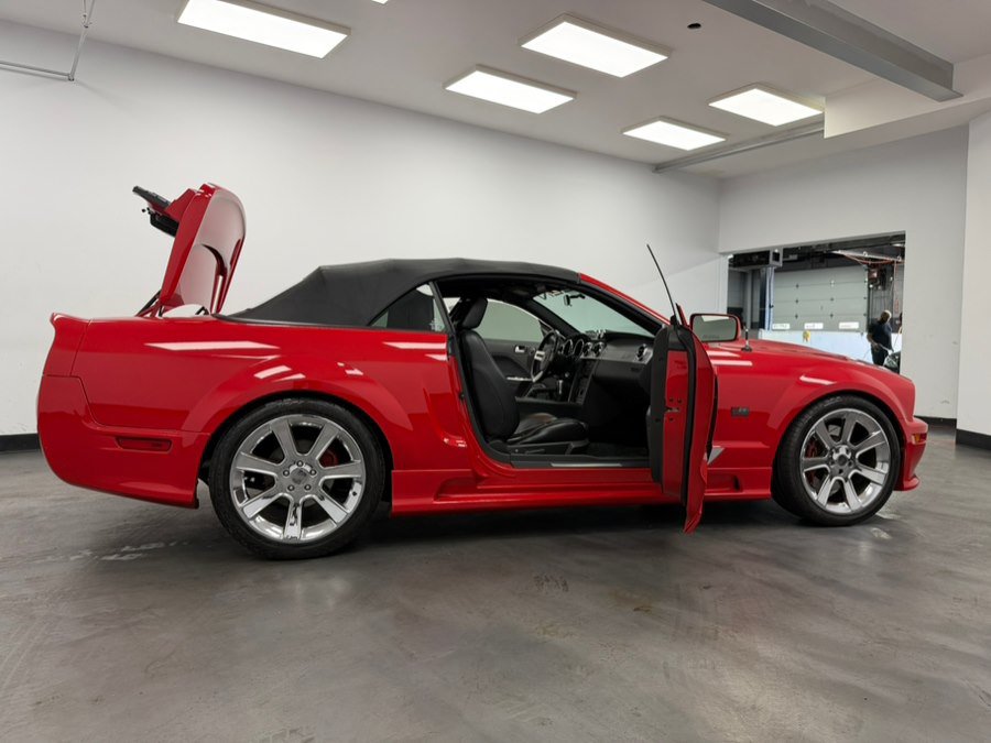 Used 2005 Ford Mustang GT Premium RWD image 44