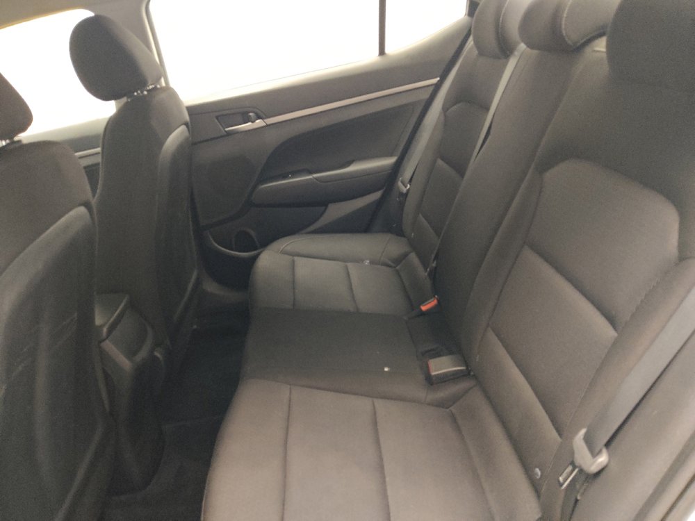 Used 2018 Hyundai Elantra SE w/ SE Connectivity Package 04 FWD image 18