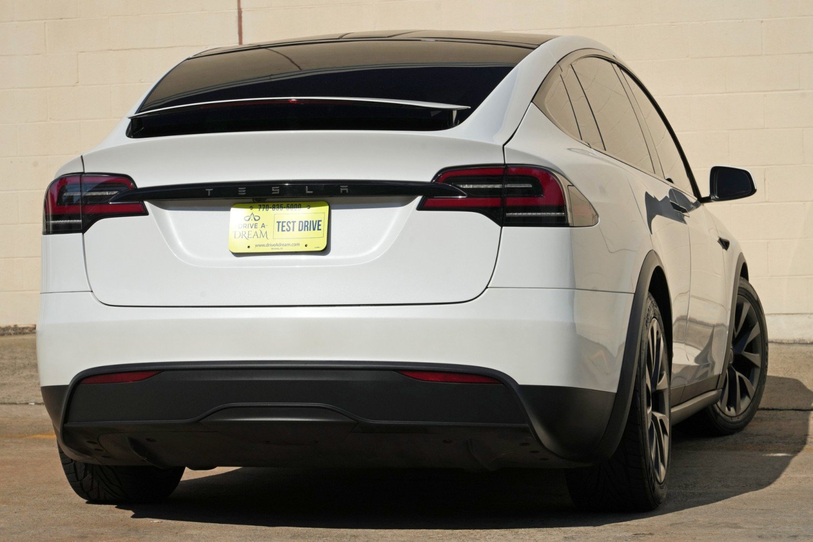 Used 2024 Tesla Model X AWD/4WD image 5