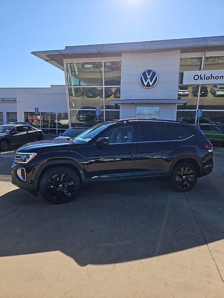 New 2026 Volkswagen Atlas SE image 8