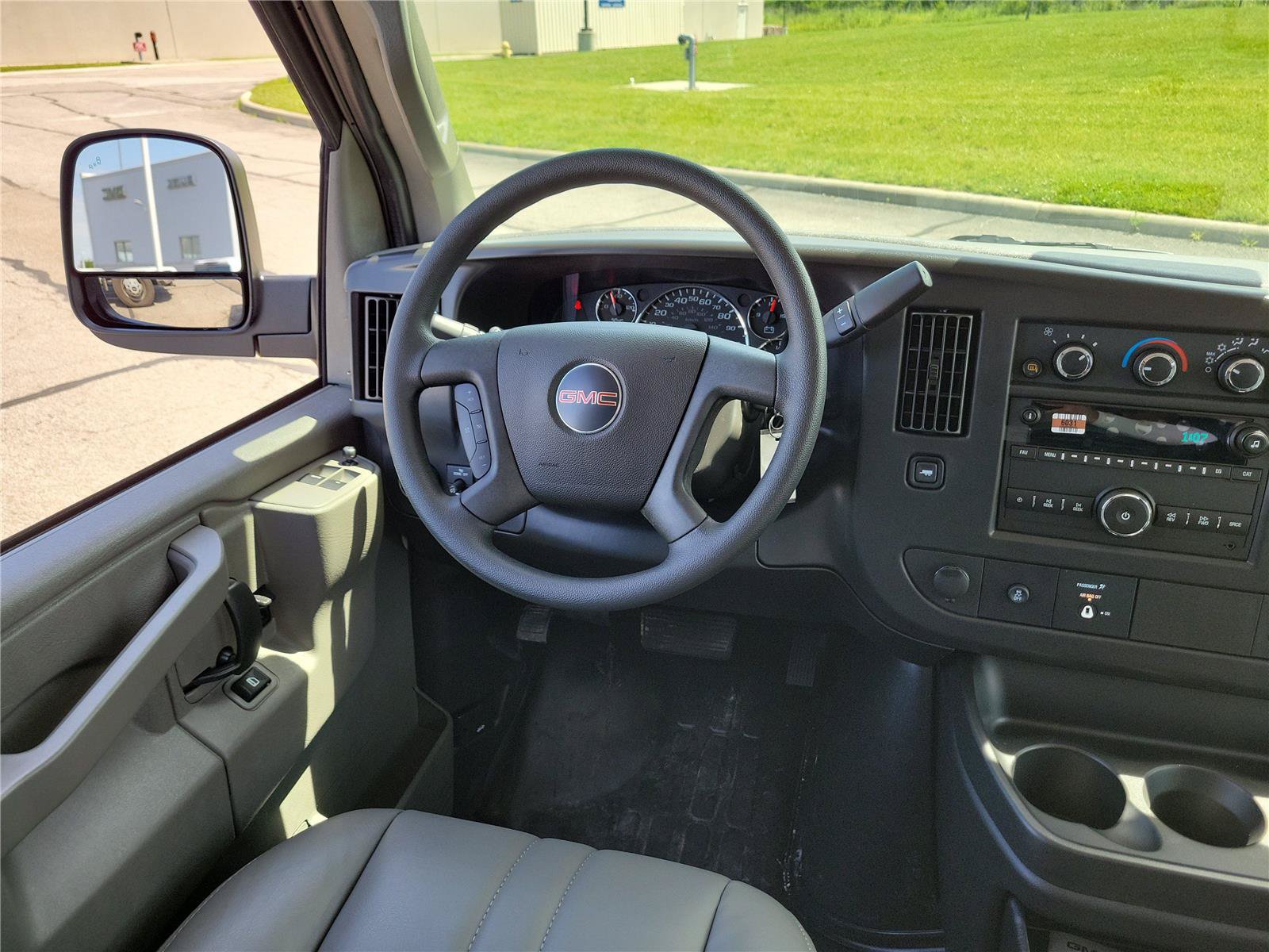 New 2026 GMC Savana 3500 Extended w/ Driver Convenience Package RWD image 10