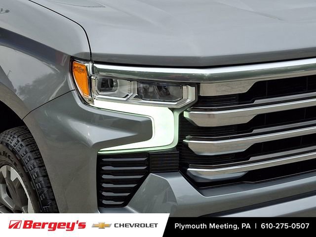 Certified 2023 Chevrolet Silverado 1500 High Country w/ Z71 Off-Road Package AWD/4WD image 11