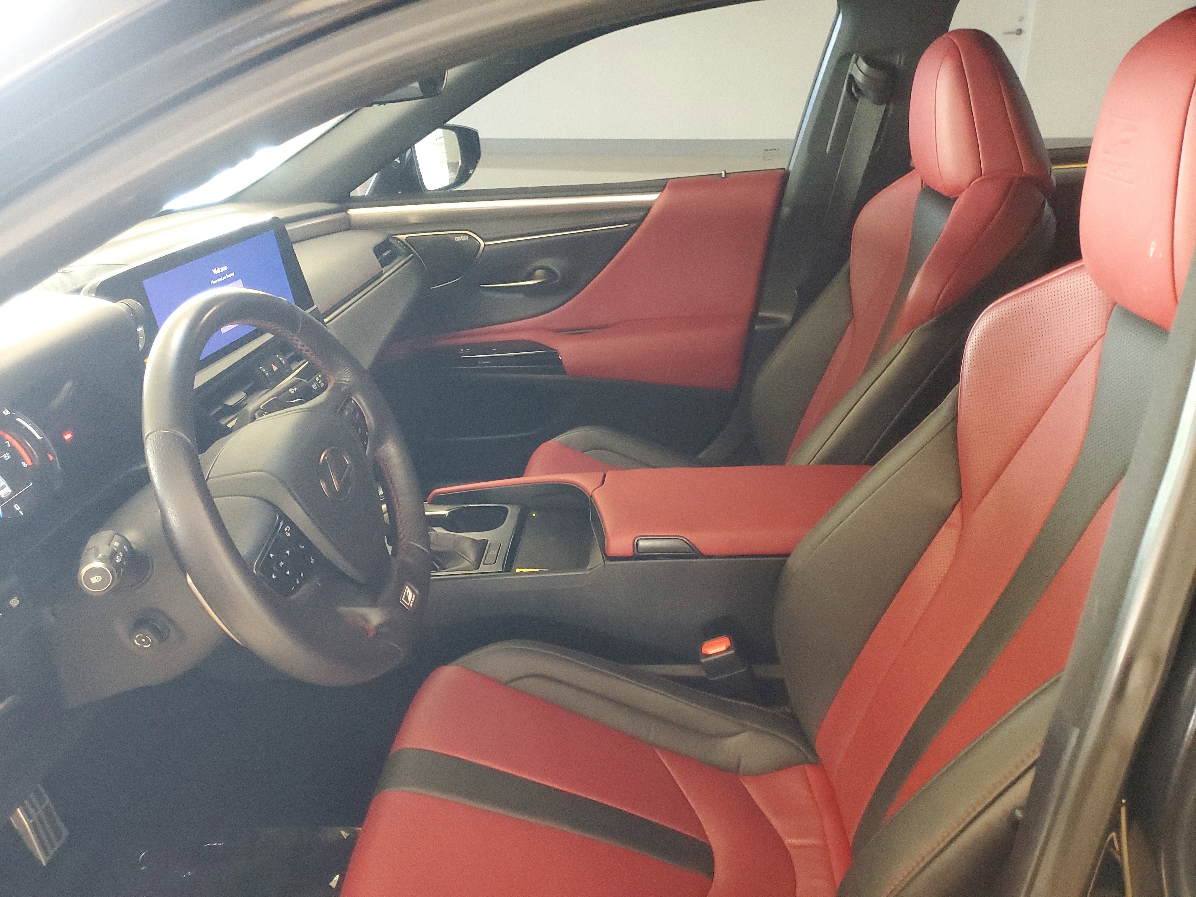 Certified 2024 Lexus ES 350 F Sport w/ Accessory Package (Z2) image 18