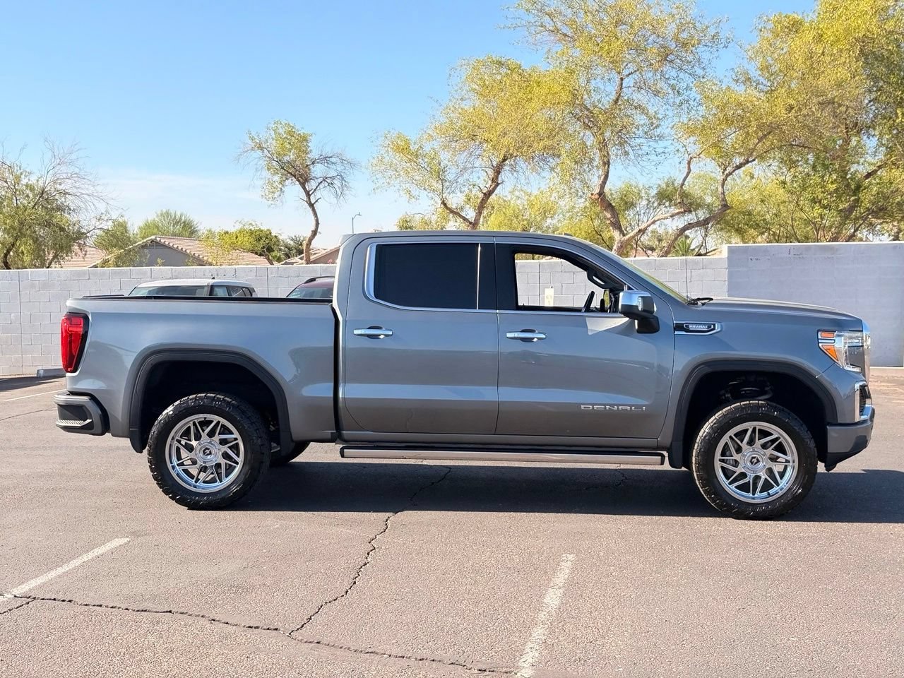 Used 2021 GMC Sierra 1500 Denali w/ Denali Ultimate Package AWD/4WD image 7